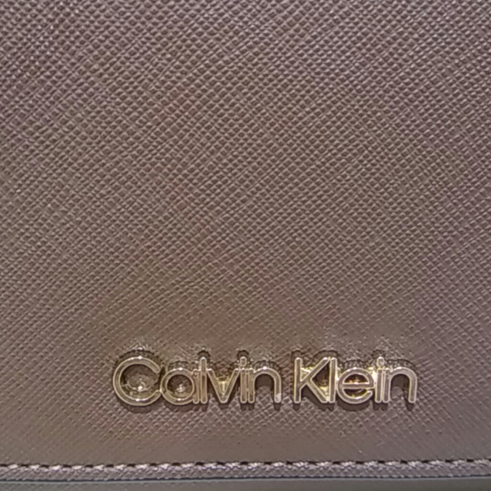 Calvin KLEIN wristlet - Picture 2 of 5
